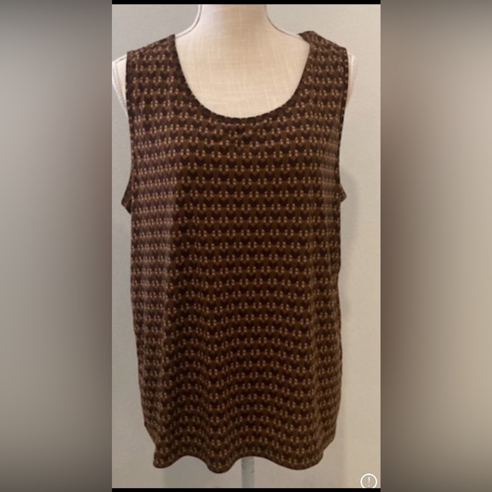 Soft by Avenue - Women's Sleeveless Wide Straps Scoop Neck - Size 18/20 - EUC